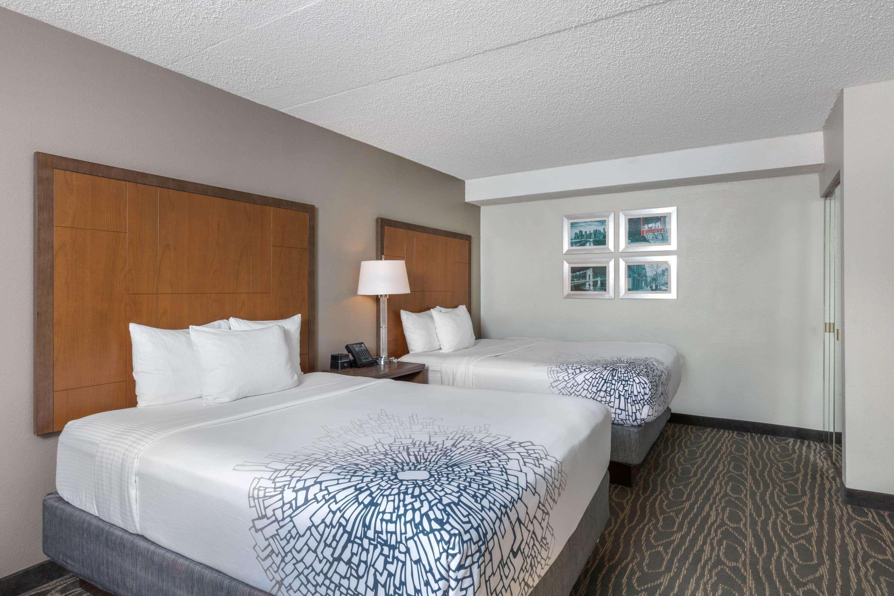La Quinta By Wyndham Secaucus Meadowlands Hotel Bagian luar foto