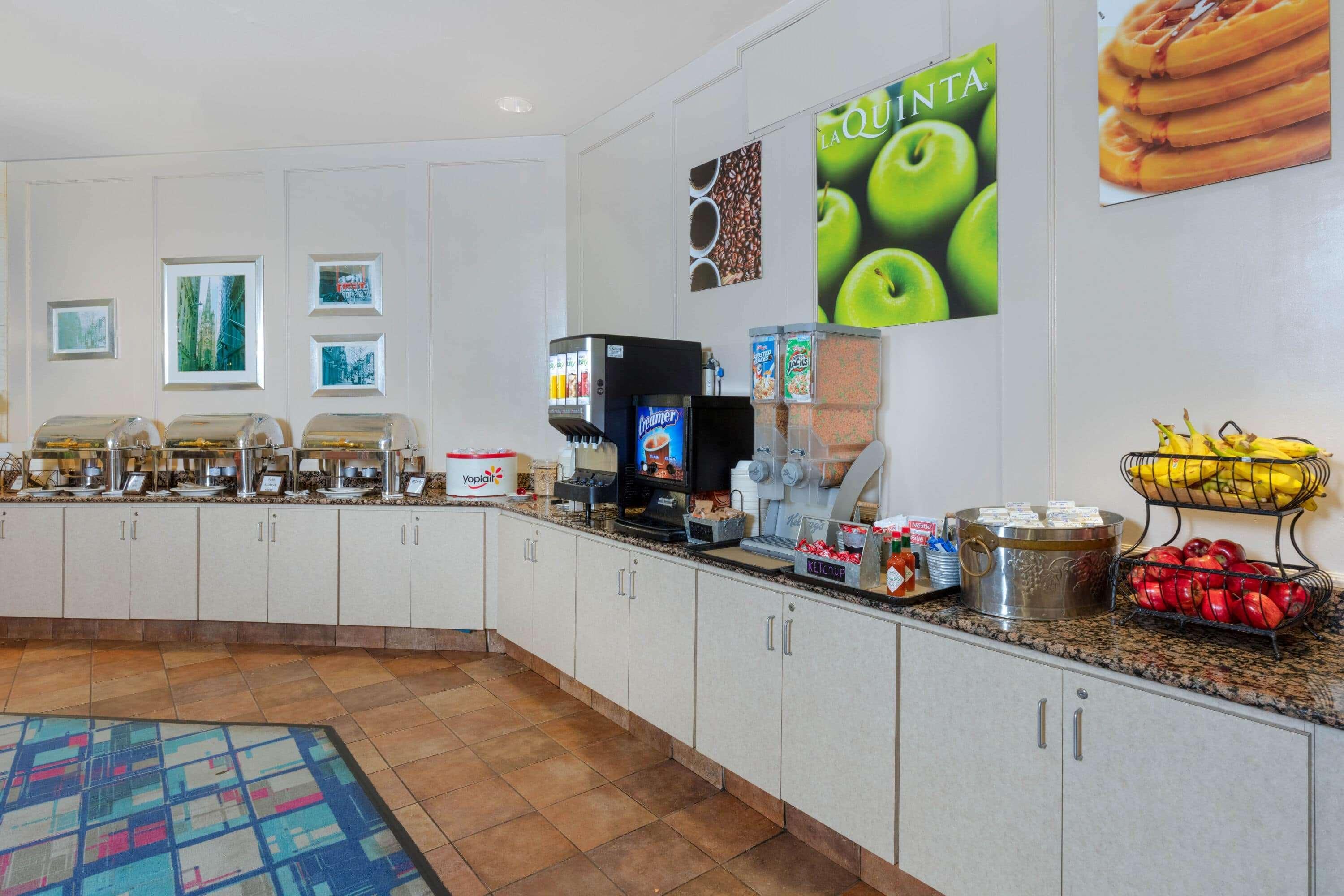 La Quinta By Wyndham Secaucus Meadowlands Hotel Bagian luar foto
