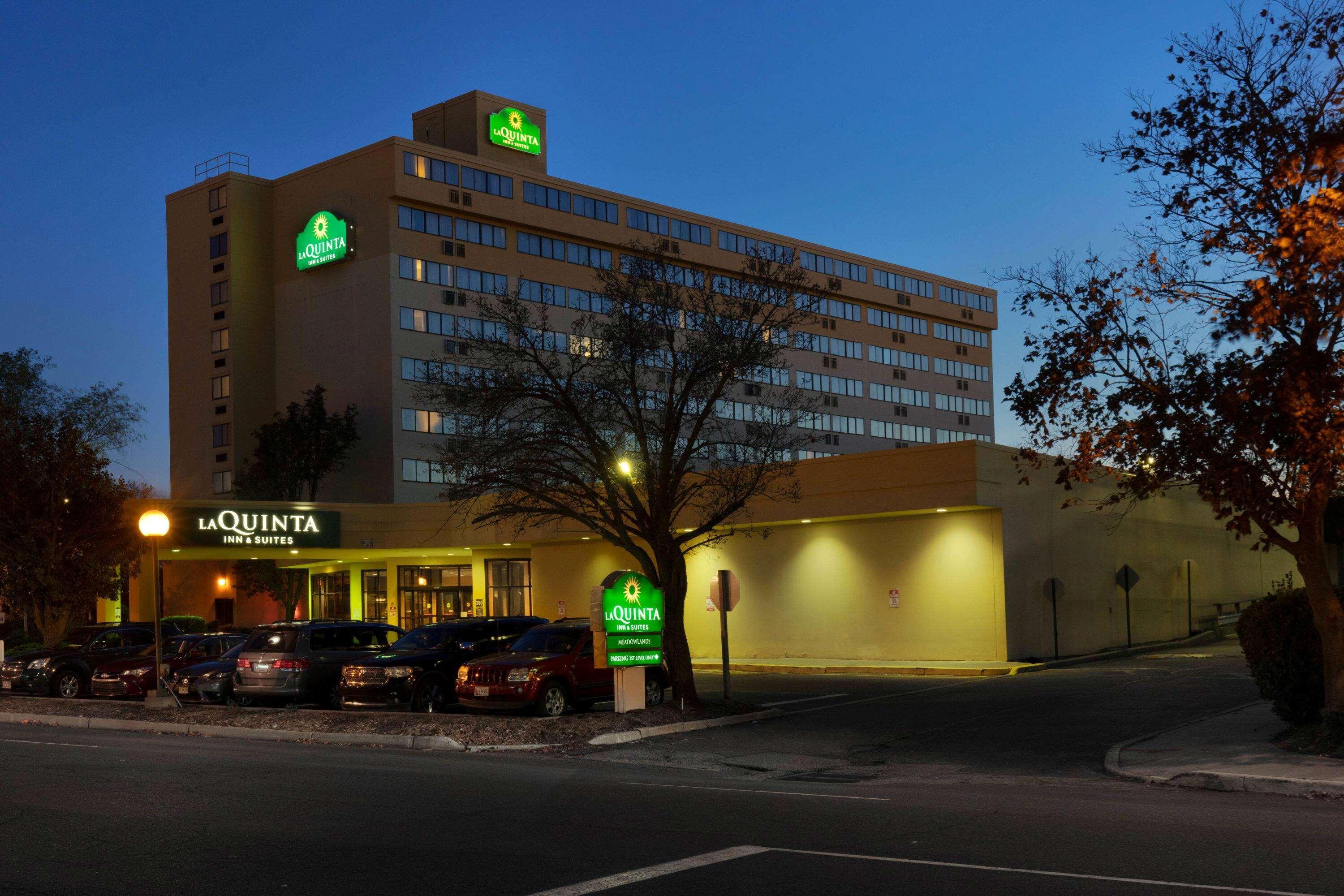 La Quinta By Wyndham Secaucus Meadowlands Hotel Bagian luar foto